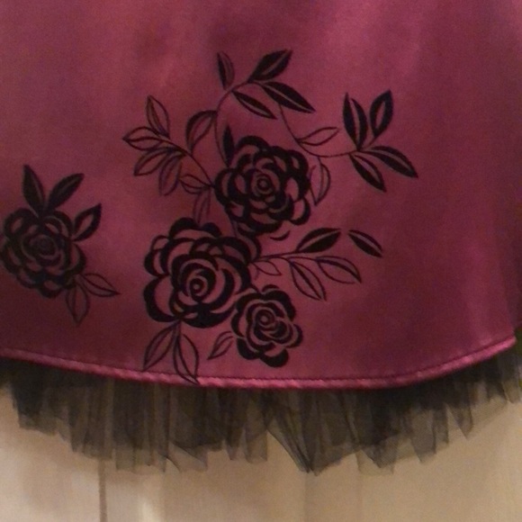 Le château; purple and black satin; off the shoulder evening dress - Picture 3 of 4
